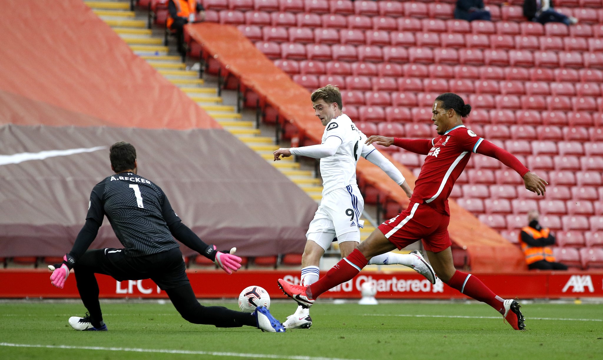 两支球队都 两支球队都